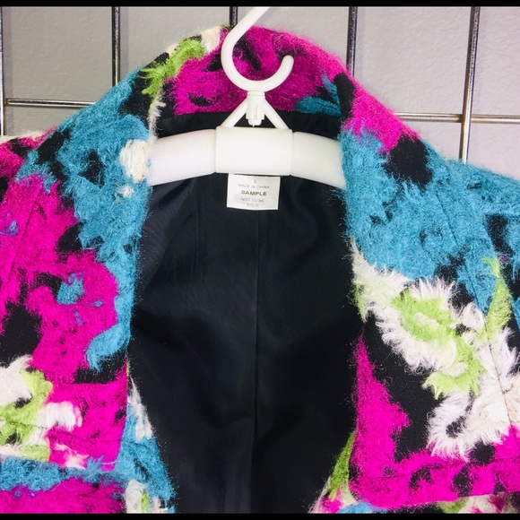 Bold Retro Style Shag Cropped Jacket  A77 - Picture 7 of 8